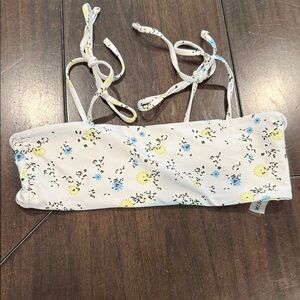 SHEIN White Floral Tie-Strap Headband with Yellow and Blue Flowers